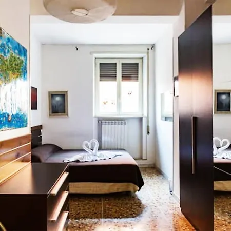 Apartment Garbis Cozy House Rome