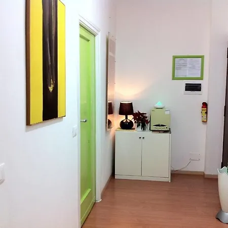 Bed & Breakfast At 2*