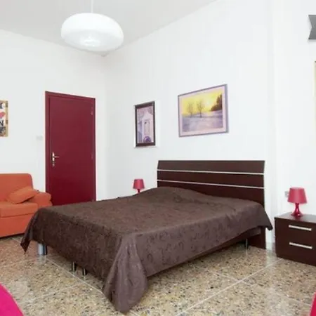 Garbis Cozy House *