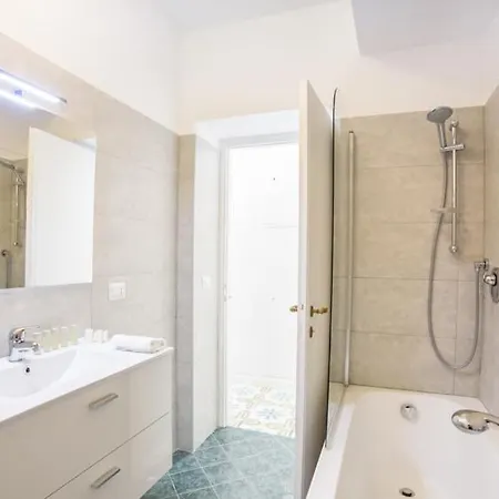 Rent In * Rome