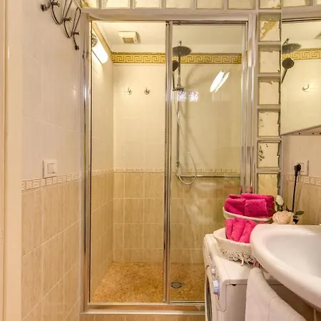 Monti Romantic Sunshine Maisonette Apartment *