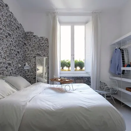 Luxury Fanti 5 Apartment