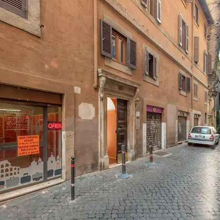 Arco In Pantheon Apartment *