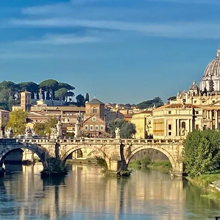 Elegant Vatican Metro & Golf Apartment Rome