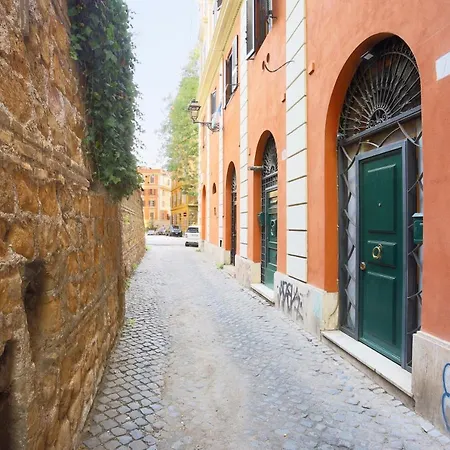 Quiet And Cozy Trastevere Hideaway *