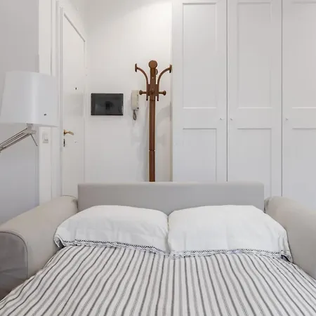 Walking Distance From San Pietro Apartment Rome