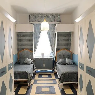Piazza Di Spagna Prestige Affittacamere 2*