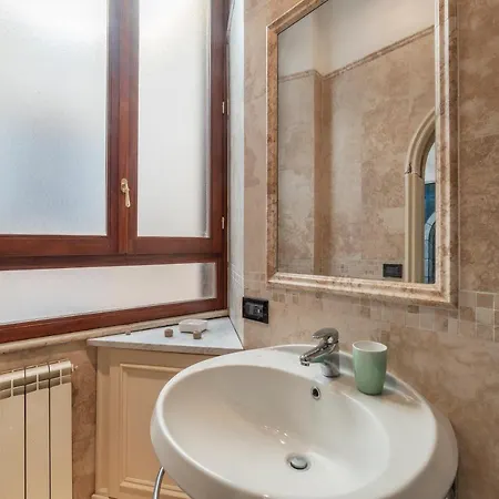 Apartment Piazza Di Spagna Elegant
