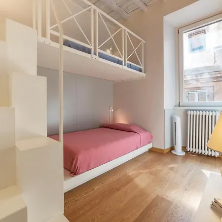 Piazza Navona Elegant Apartment