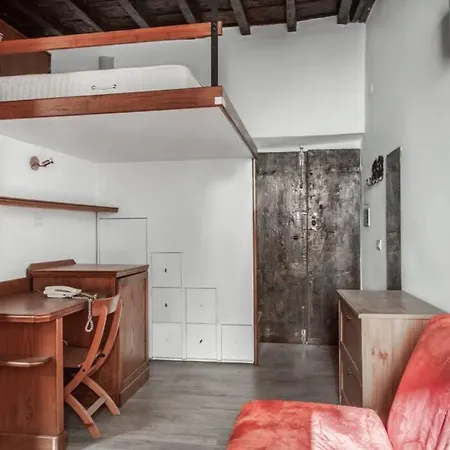 Vicolo Savelli Apartment