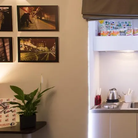 Chroma Italy - Chroma Pente Guest house Rome