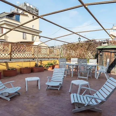 Appartement A Borgo Pio Con Ampio Terrazzo!