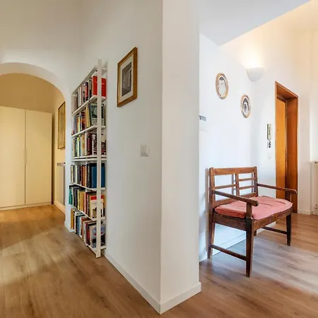 A Borgo Pio Con Ampio Terrazzo! Rome