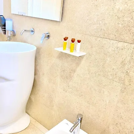 Fontana Di Trevi Private Luxury רומא