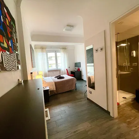 Guest house Your House 3*