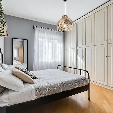 Apartment Bmga L Incredible 3bdr With Balcony In Center