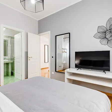 Apartment Bmga L Incredible 3bdr With Balcony In Center *