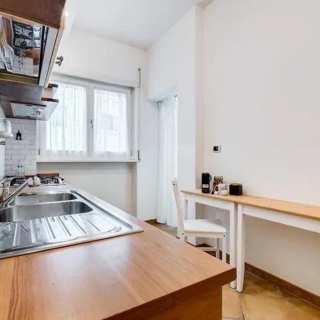 Apartment Bmga L Incredible 3bdr With Balcony In Center