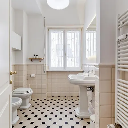 Bmga L Incredible 3bdr With Balcony In Center * Rome
