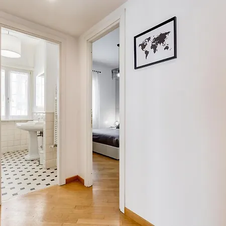 Bmga L Incredible 3bdr With Balcony In Center Apartment *