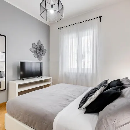 Apartment Bmga L Incredible 3bdr With Balcony In Center