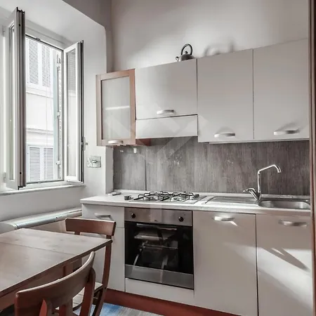 Vicolo Savelli Apartment
