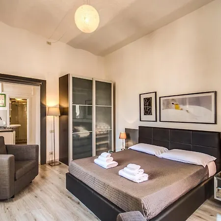 Lovely With Balcony In Campo De' Fiori Appartement Rome