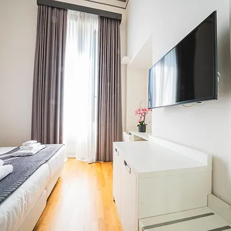 Penzion Capitals Luxury River 2*