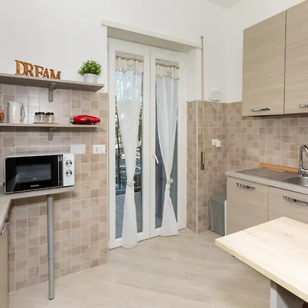 Apartment Near S.giovanni/metro C ***** Big New *