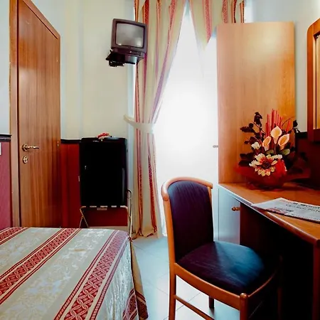 Hotel Saturnia 2*