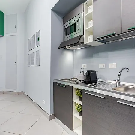 Apartment Luxury Trevi Fountain - Your Italian Holidays Rome