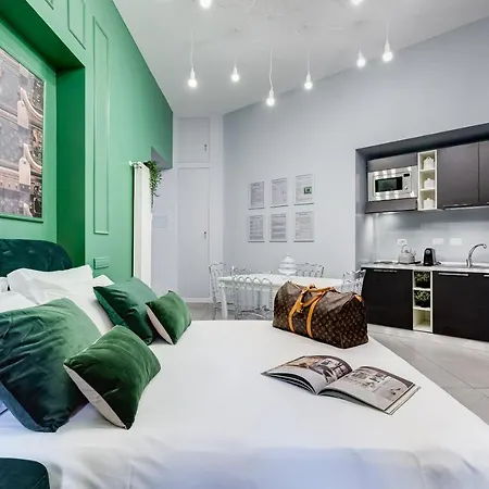 Luxury Trevi Fountain - Your Italian Holidays Apartment Rome