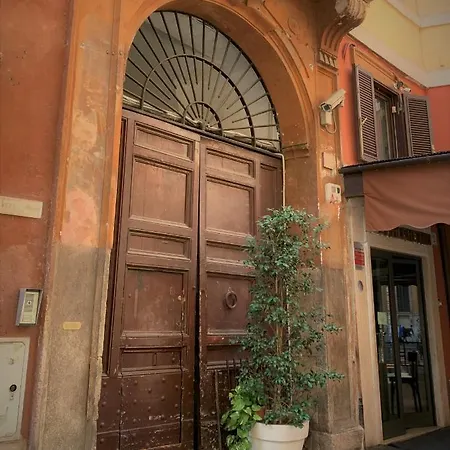 Apartment Casa Trevi 11