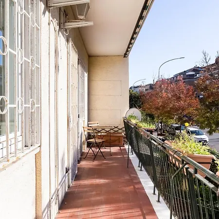Apartment Bmga L Incredible 3bdr With Balcony In Center Rome