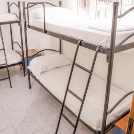 Melting Pot Hostal Roma