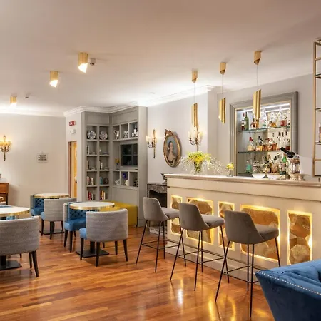 Hotel Mozart 4*