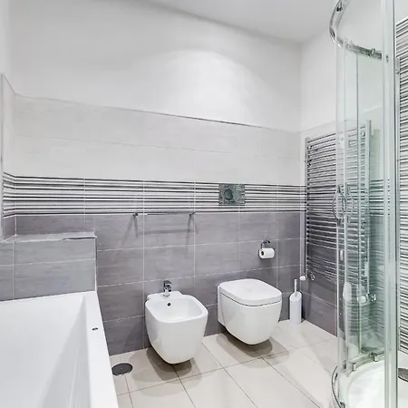 Joice Luxury * Rome