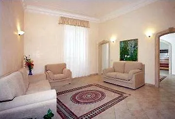 Embassy 3*