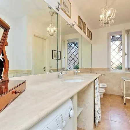 Apartment Halldis - Piazza Di Spagna Rome