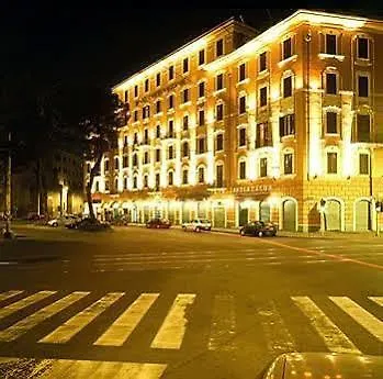 Latinum Hotel 4*