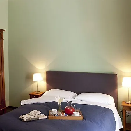 Santi Quattro Al Colosseo Bed & Breakfast Rome