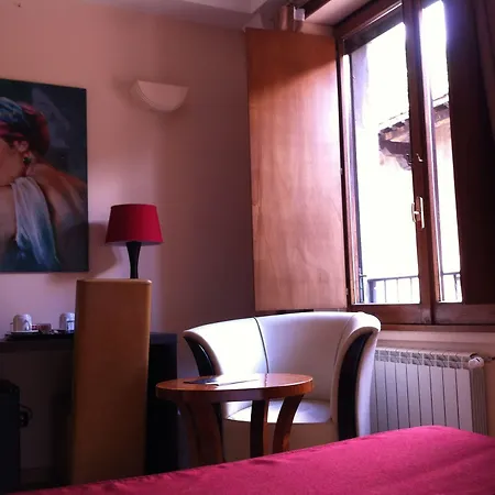 Guest house Delle Arti 3*