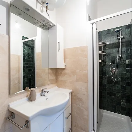 Hosting Flats Guest house