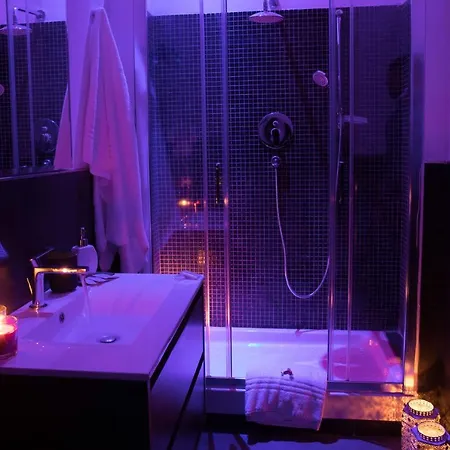 Chroma Italy - Chroma Pente Guest house Rome