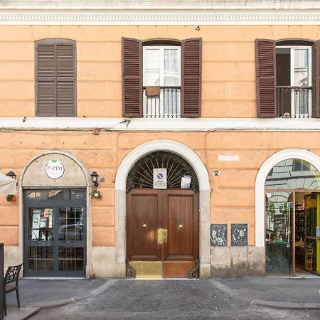 Iflat Navona White And Stylish Apartment Rome