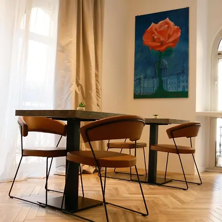 Florea Palace Guest house