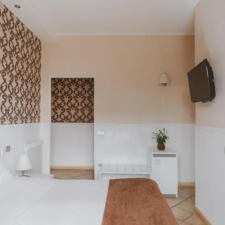 Residenza Il Giglio Πανσιόν *