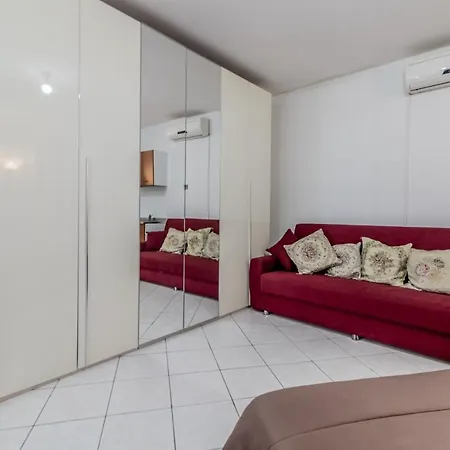 Bravetta House Pamphili *