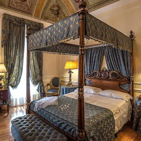 Hotel Del Senato