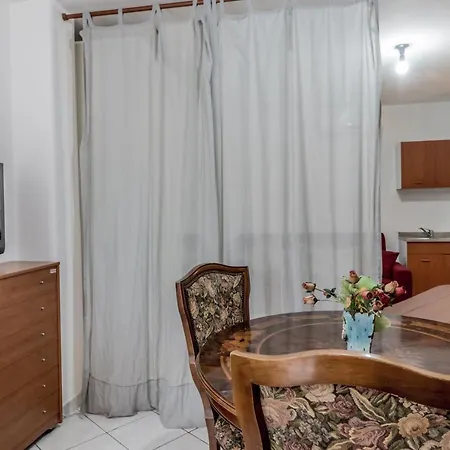 Bravetta House Pamphili *